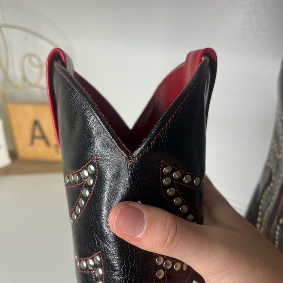 Frye Daisy Duke Black and Red Embellished Cowboy Country Western Boots - Size 9M - Picture 10 of 12